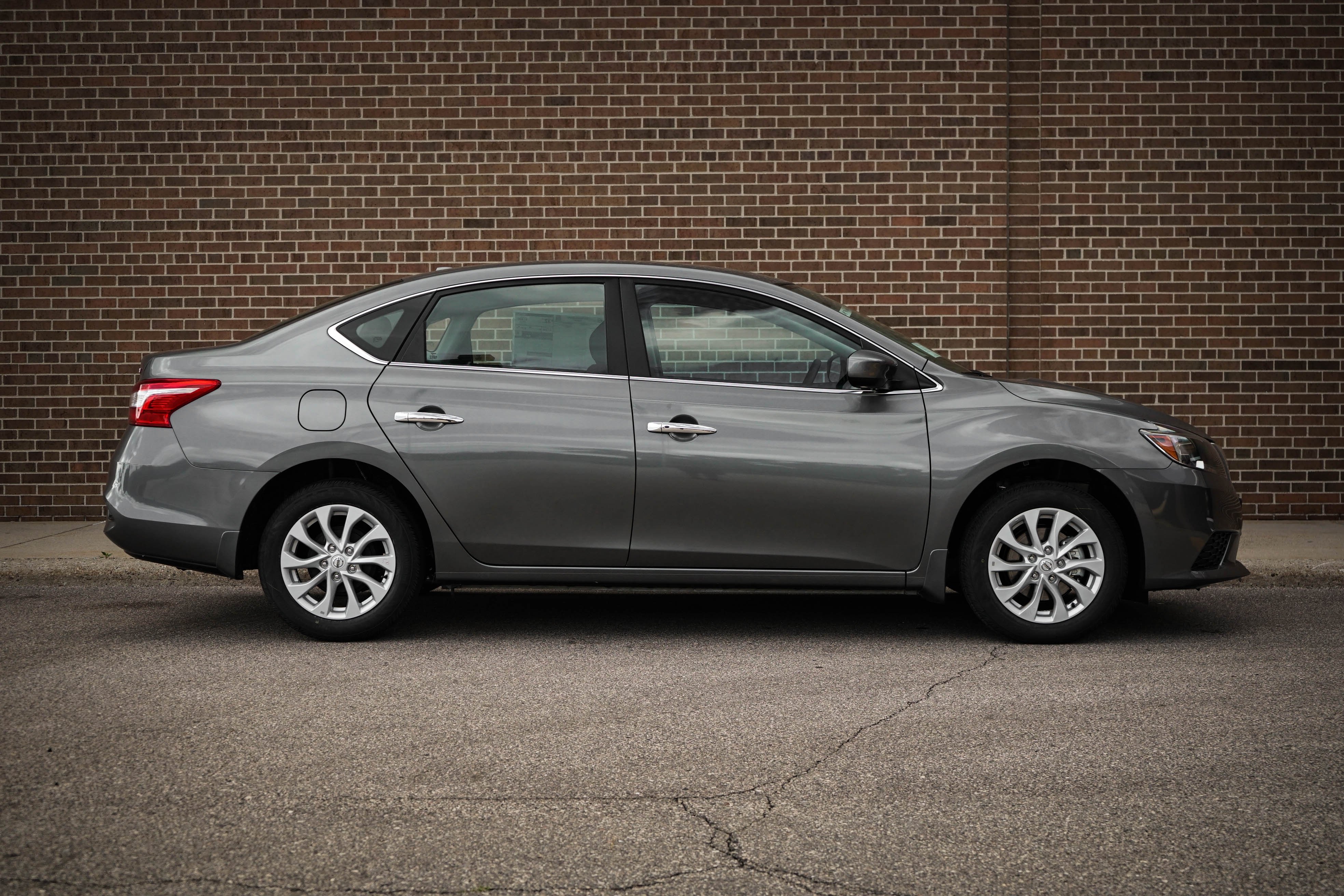 New 2019 Nissan Sentra SV 4dr Car In Wayzata #7AE769N | Walser Nissan ...